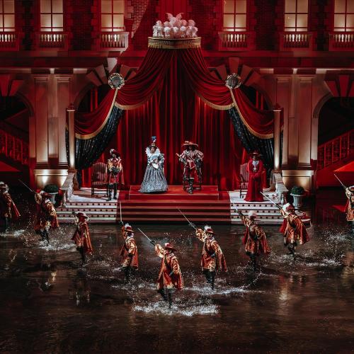 Scène finale du spectacle Mousquetaire de Richelieu Puy du Fou